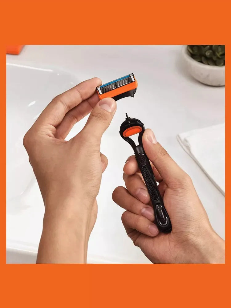 Набор: gillette fusion5 мужская бритва + 2 сменные кассеты для бритья