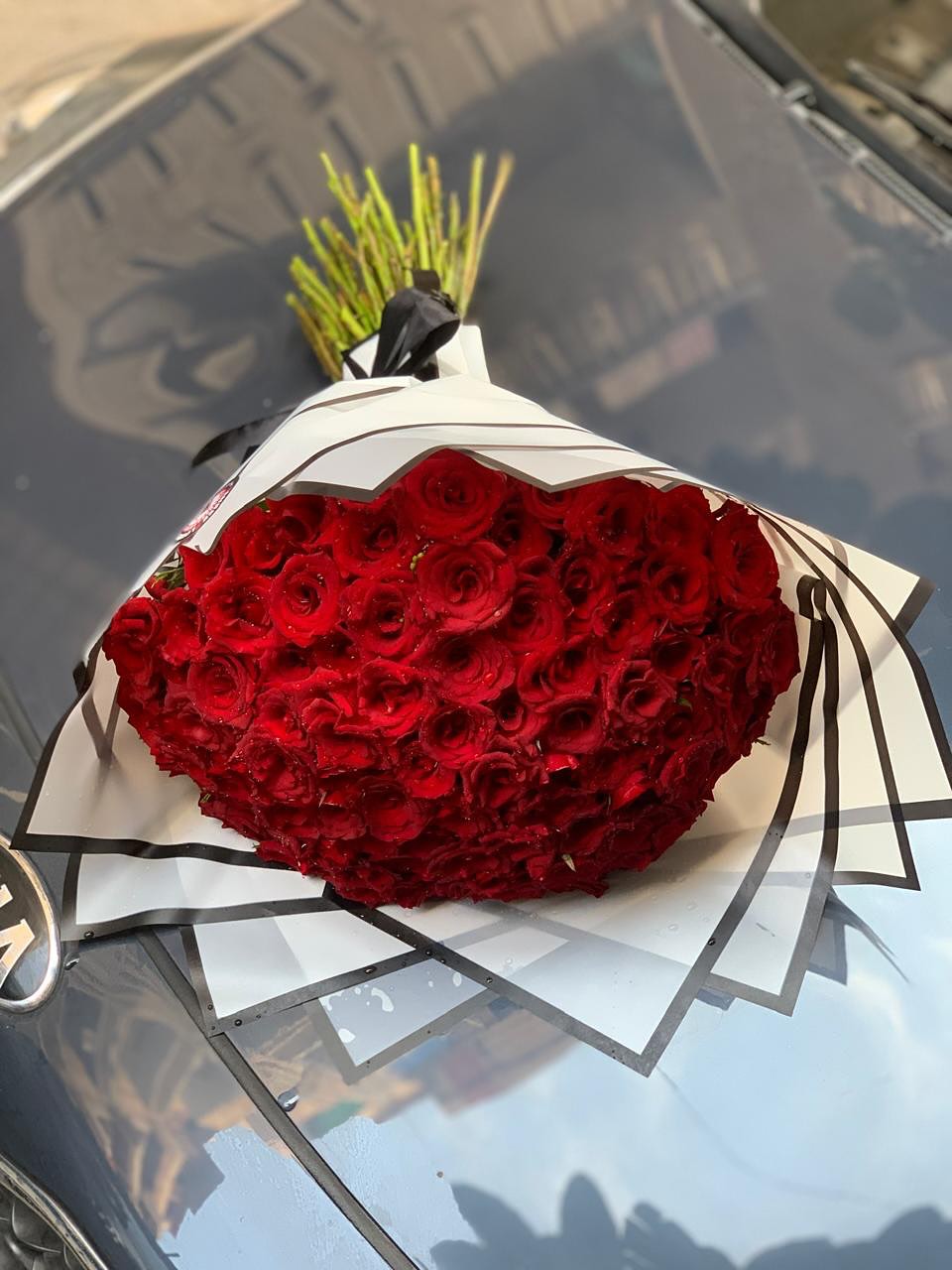 Букет из 101 красной эквадорской розы